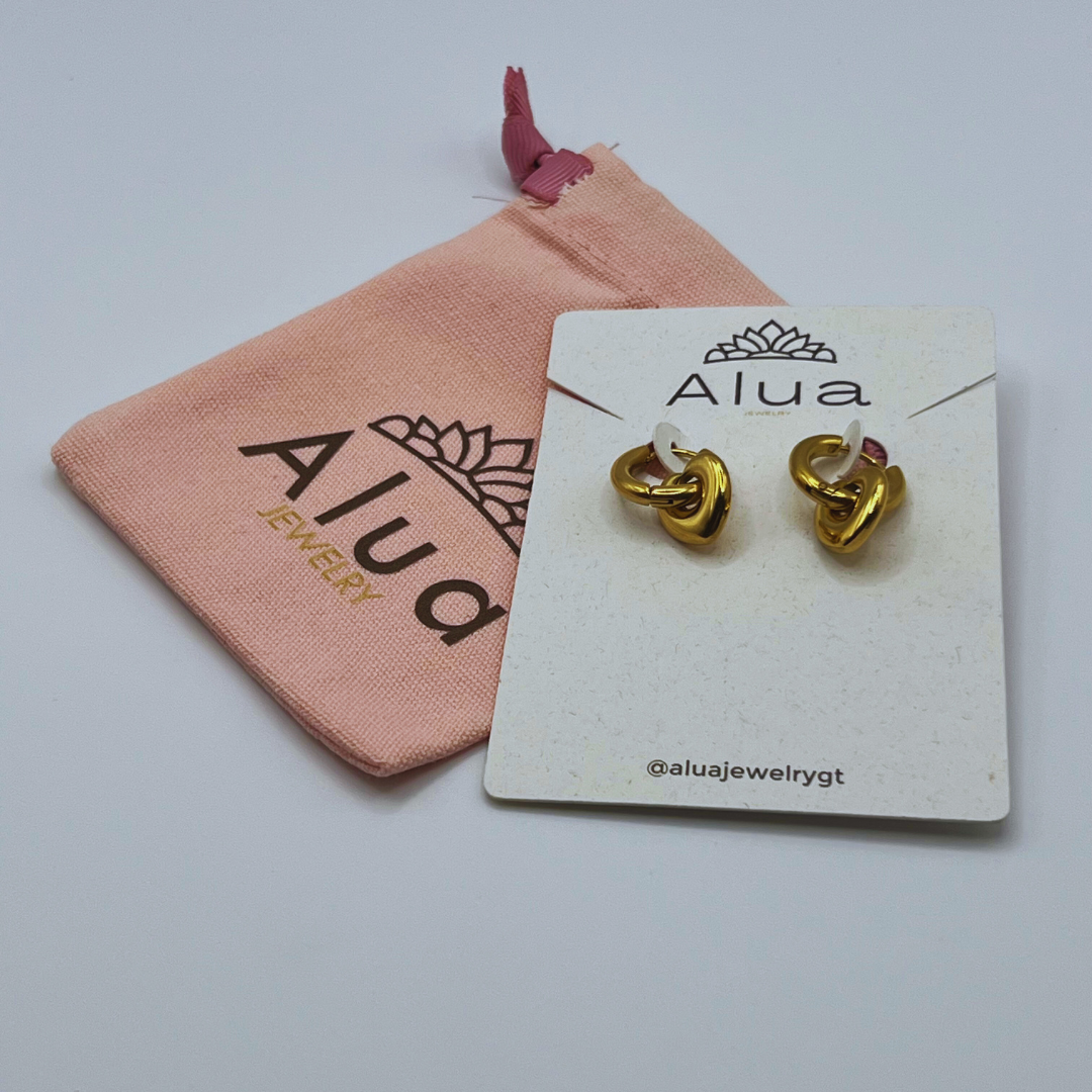 Aretes Argollas con Corazón Gold