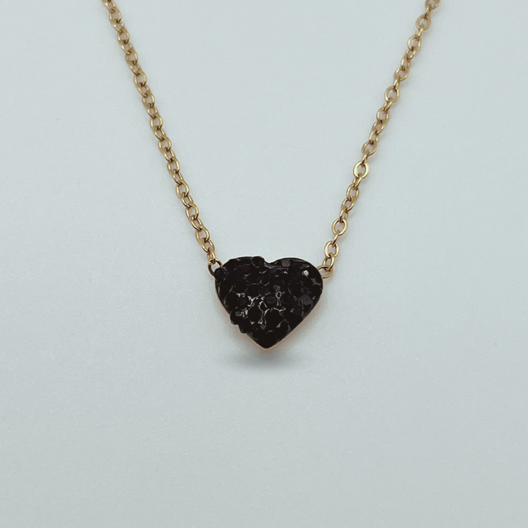 Collar Corazón negro