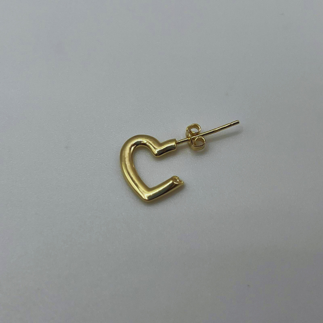 Aretes Mitad Corazón