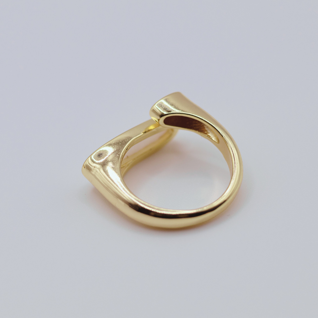 Anillo Rectangular Nácar Dorado