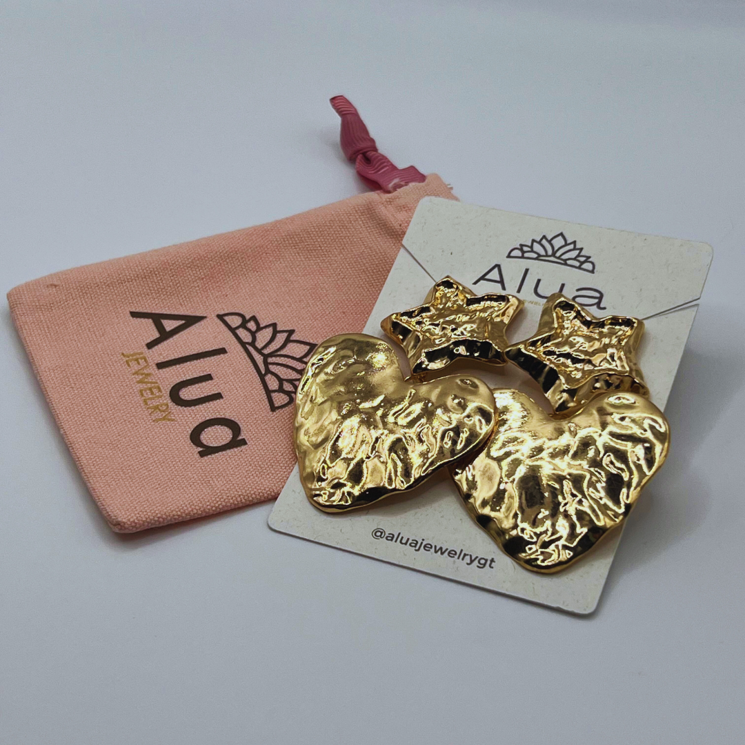 Aretes Corazones Gold Grandes