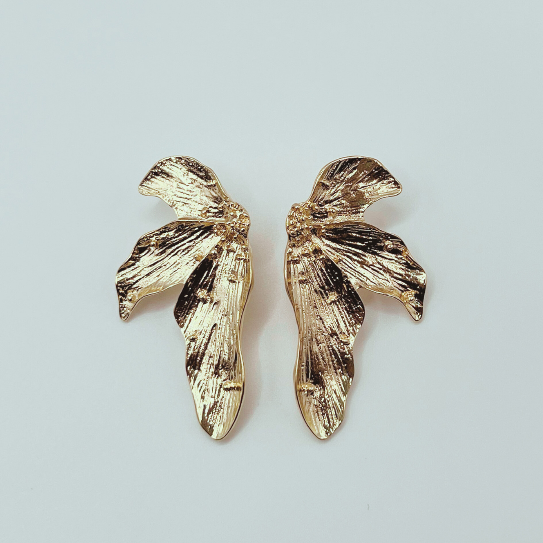 Aretes Largo Flor Vitange Gold