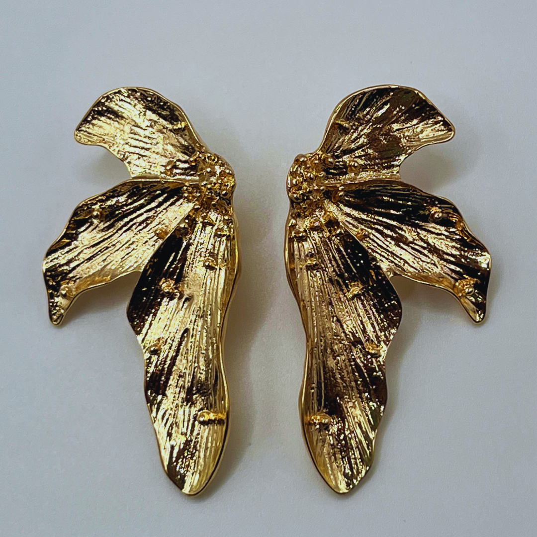 Aretes Largo Flor Vitange Gold