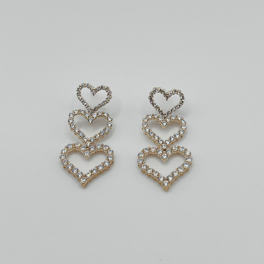 Aretes Largo tres Corazones