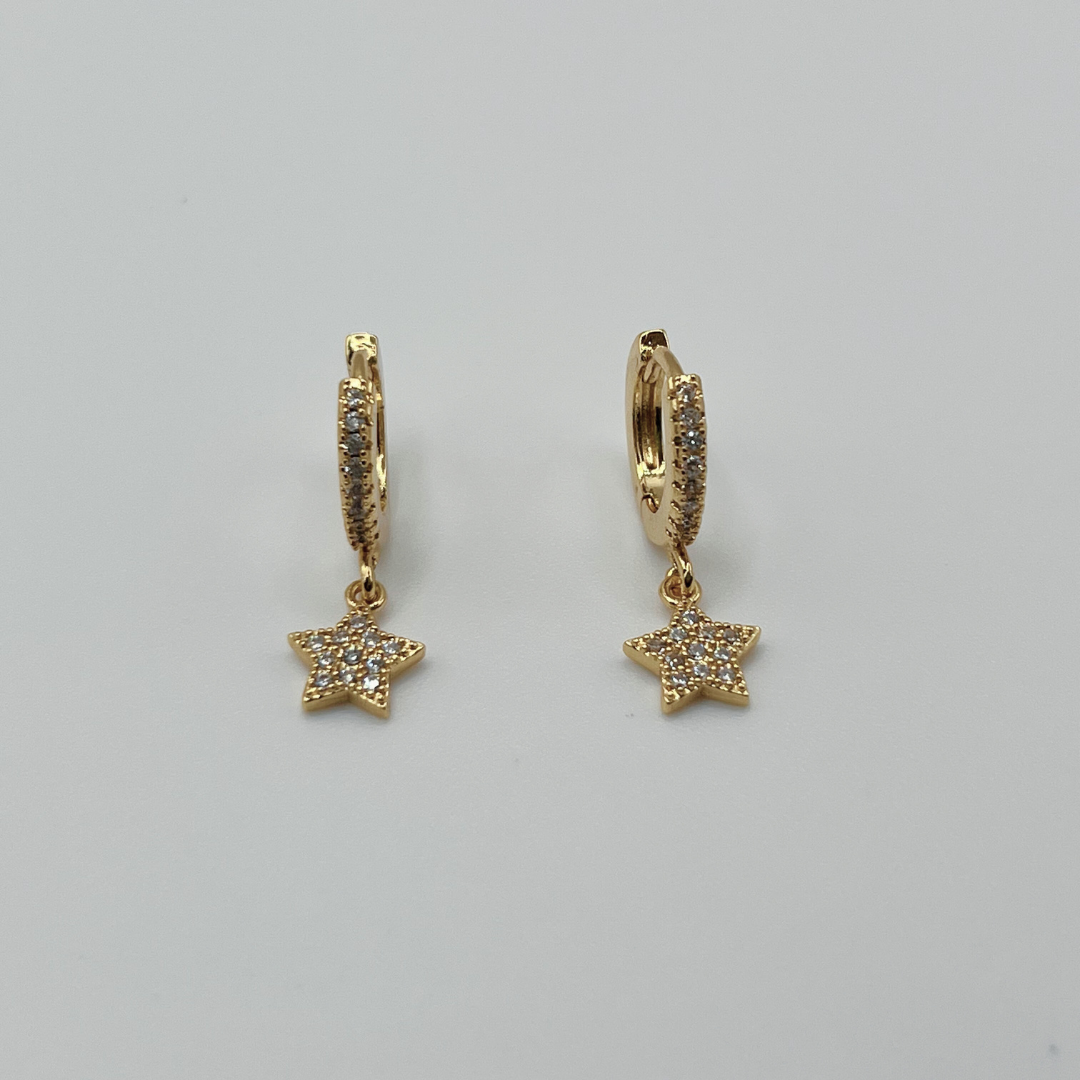 Aretes Argolla Estrella con Brillante