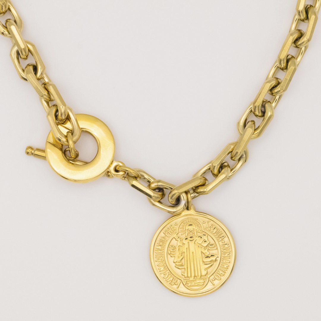 Collar Medalla San Benito Gold