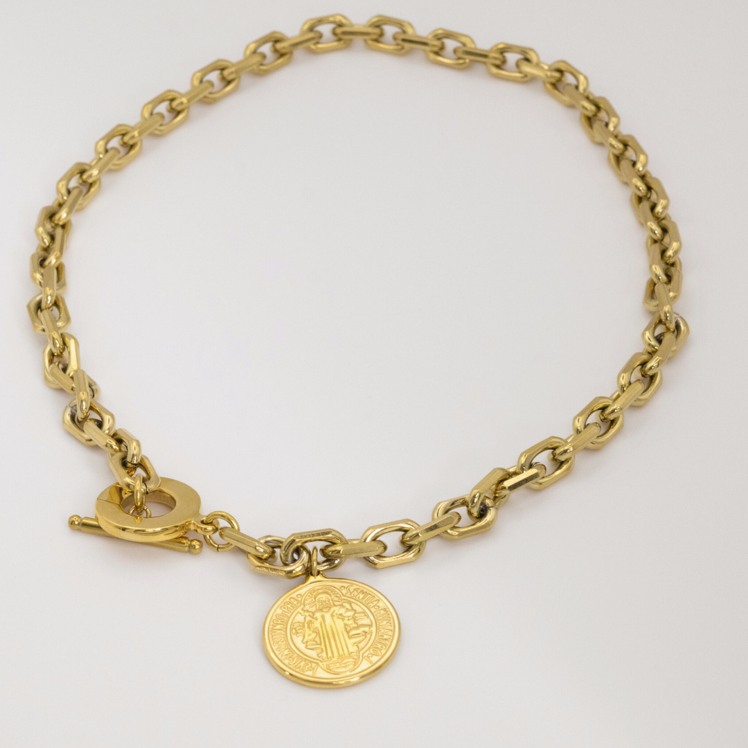 Collar Medalla San Benito Gold