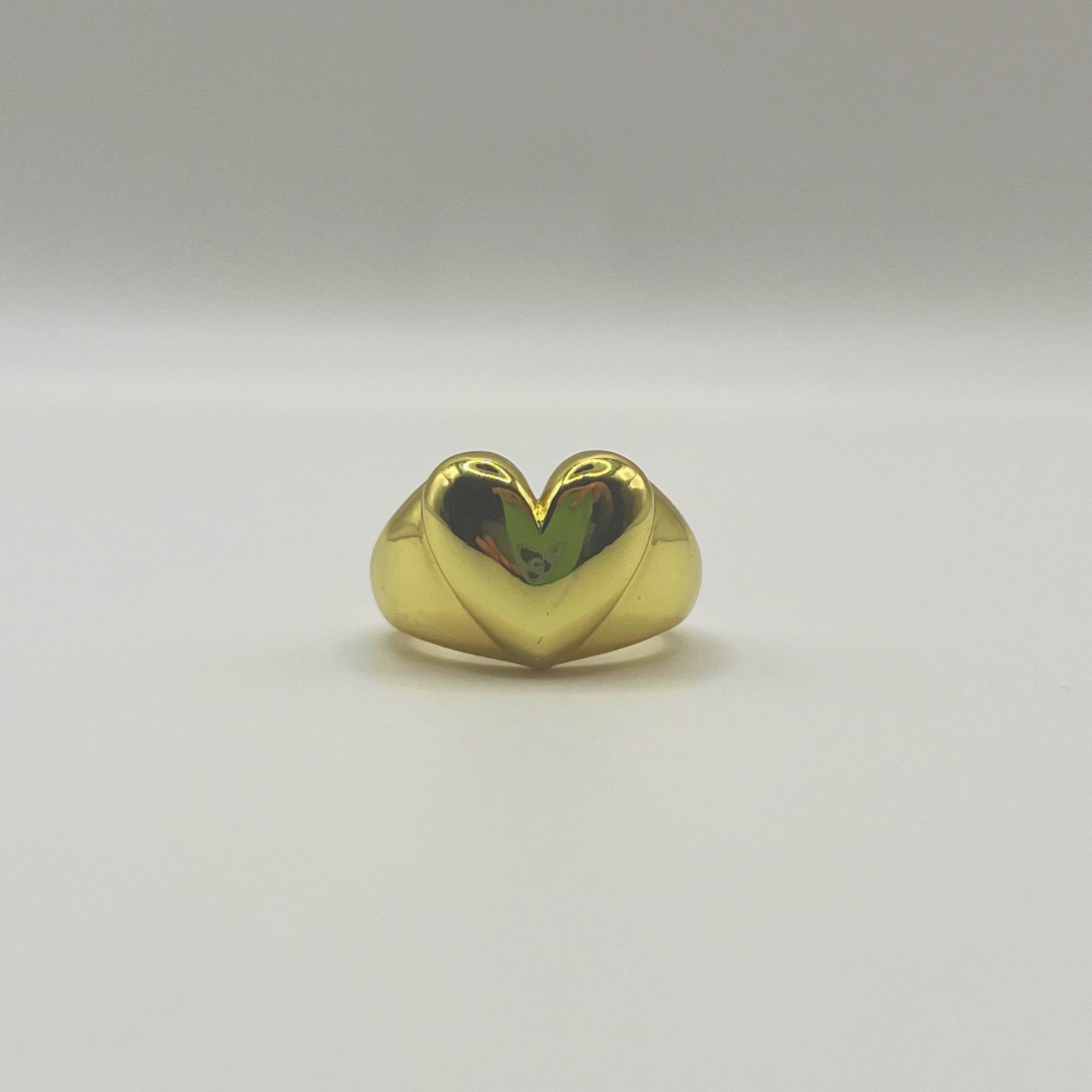 Anillo corazón básico dorado