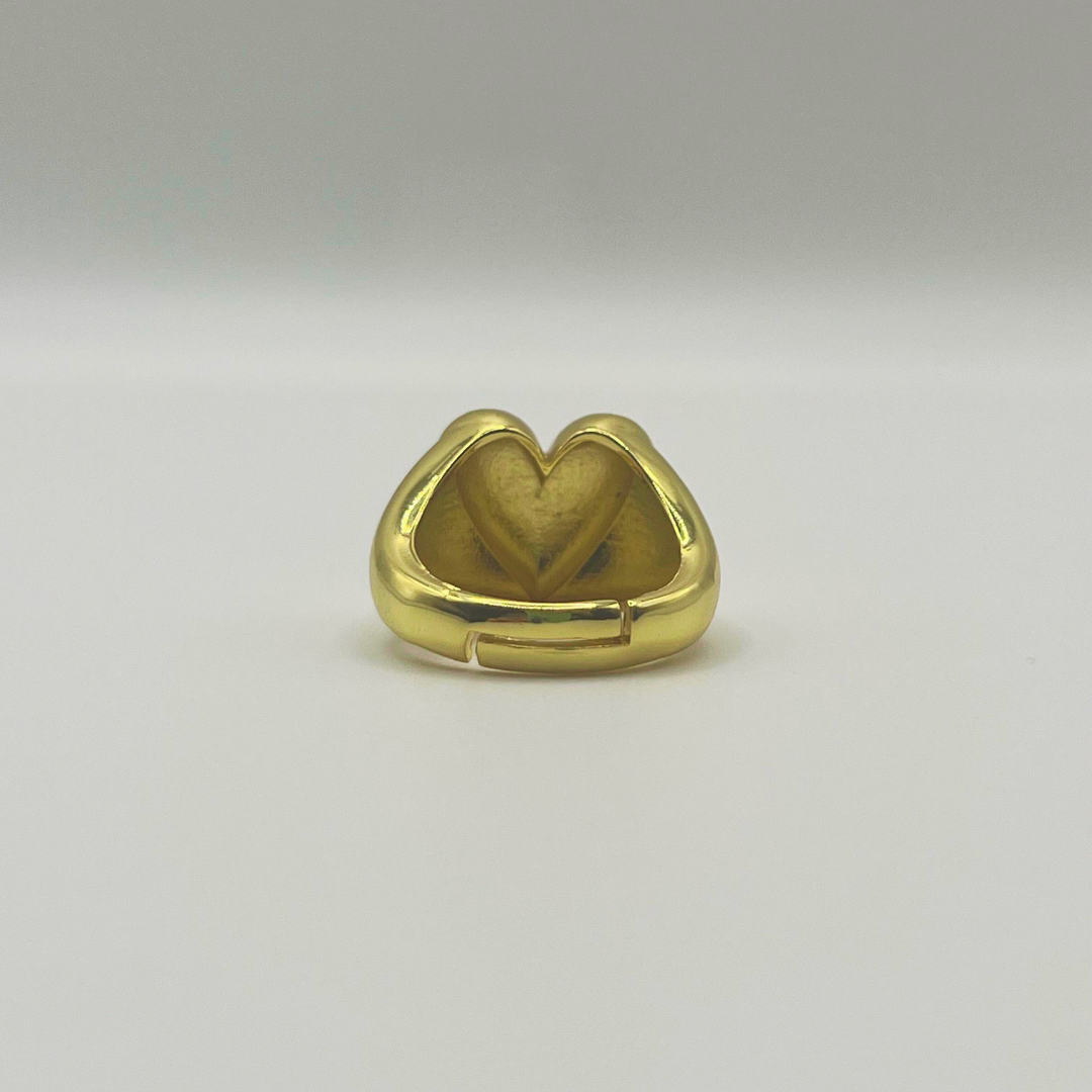 Anillo corazón básico dorado