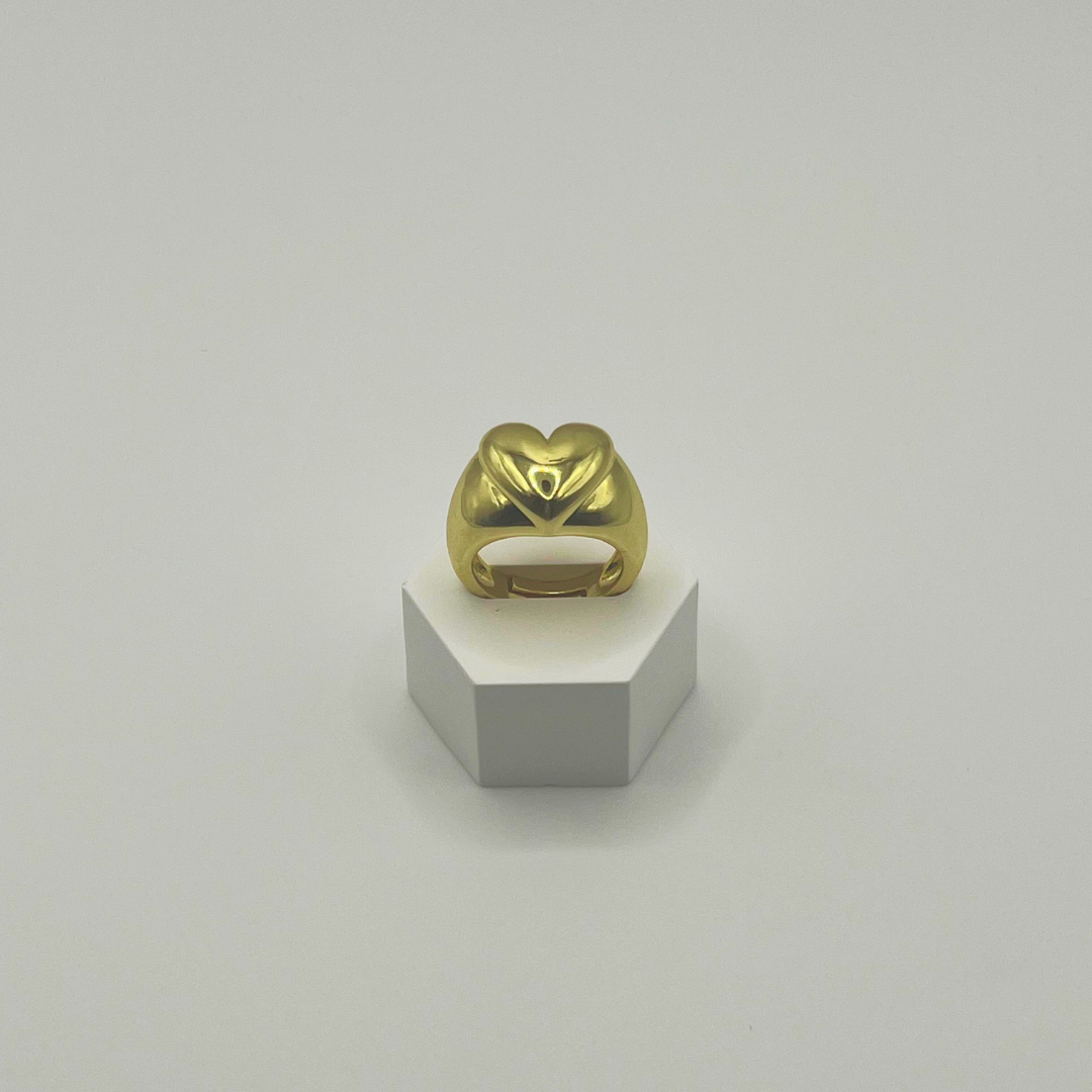 Anillo corazón básico dorado